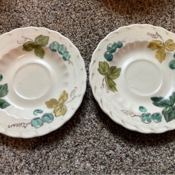 Metlox Vernonware Vernon Ware Leaves Fruit 6" Saucers Plates Hand Painted Set 2 - Picture 2 of 3